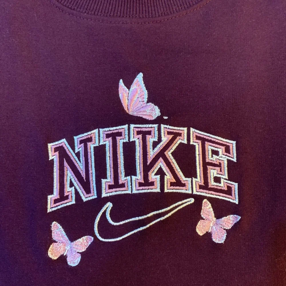 Nike Butterfly Sweatshirt - Picture 2 of 6